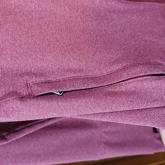 Under Armour StudioLux Lite Essential Henna Fitted Jacket Women's Size S Small - Picture 3 of 6